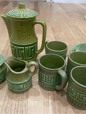 Green Ceramic Coffee Set - Decorative Home Art
